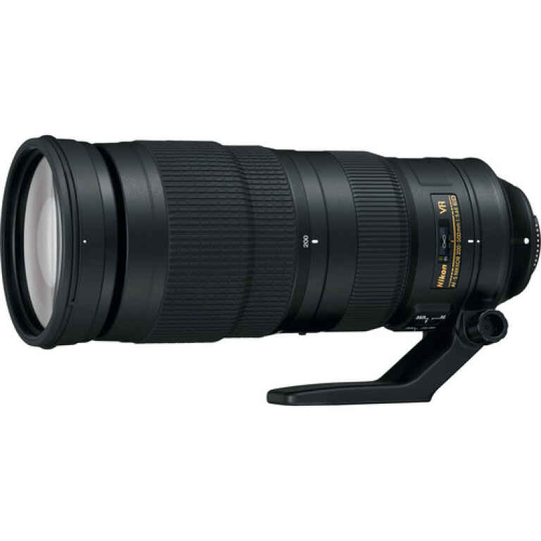 Nikon AF-S NIKKOR 200-500mm f/5.6E ED VR Lens - Kenya