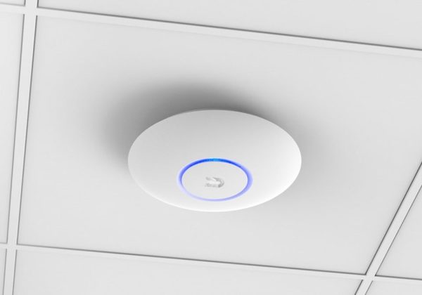 Ubiquiti Networks UAP-AC-LITE-5 wireless
  access point 1000 Mbit/s White Power over Ethernet (PoE) (UAP-AC-LITE-5) - Image 4